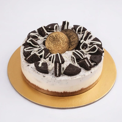 The Oreo Cake Chronicles: A Delicious Journey of Creamy Delight