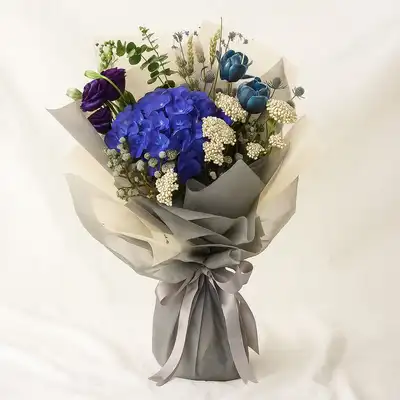 Charismatic Mixed Flowers Bouquet