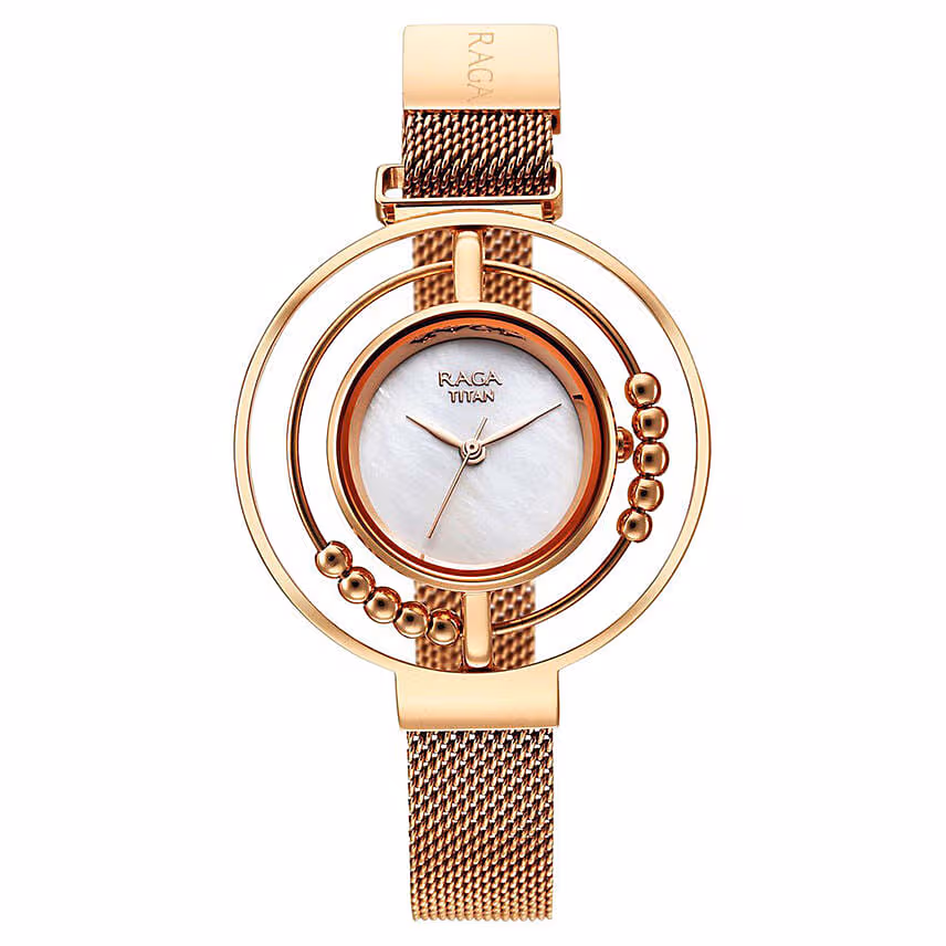 Titan Raga Watch For Her & Floral Gift Tray