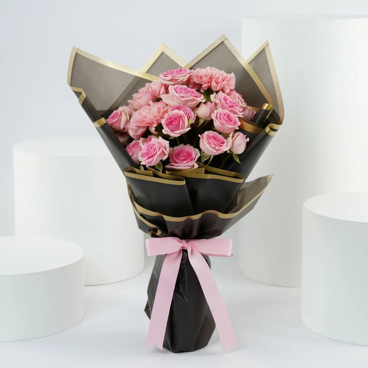 Elegant Pink Carnation and Rose Bouquet
