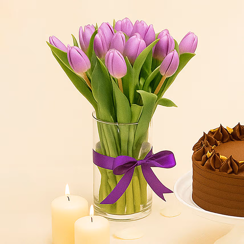 Tulips Cake and Moet Wine Gift Set