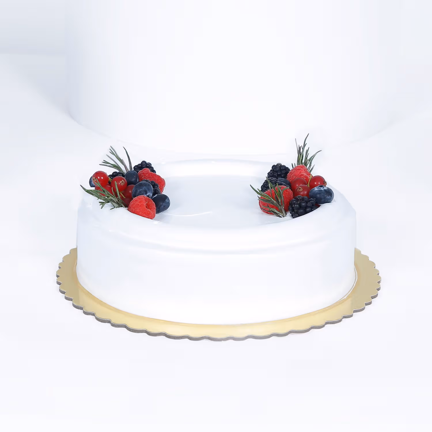 Vanilla Delight Cake with Fresh Berries | 1 Kg Cream Cake
