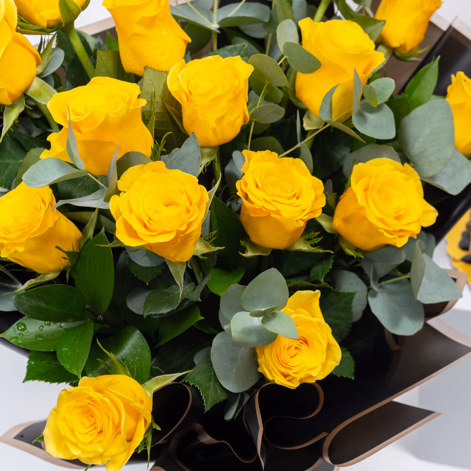 Exquisite Yellow Roses Bouquet and Decadent Choco Berry Cake Combo