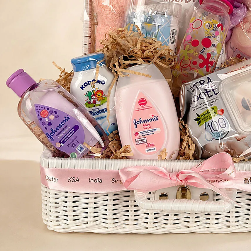 New Born Girl Congrats Hamper