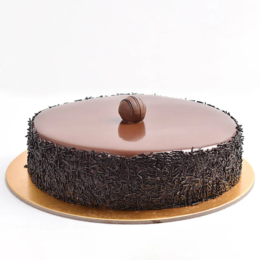 Delightful Anniversary Chocolate Fudge Cake 8 Portion