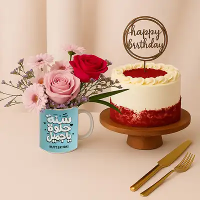 كيك ردفلفت كلاسيكي لعيد الميلاد - مع ورد
