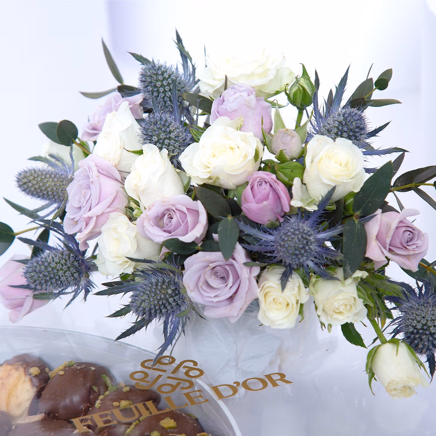 Petit Four Round Shape Box with Flowers
