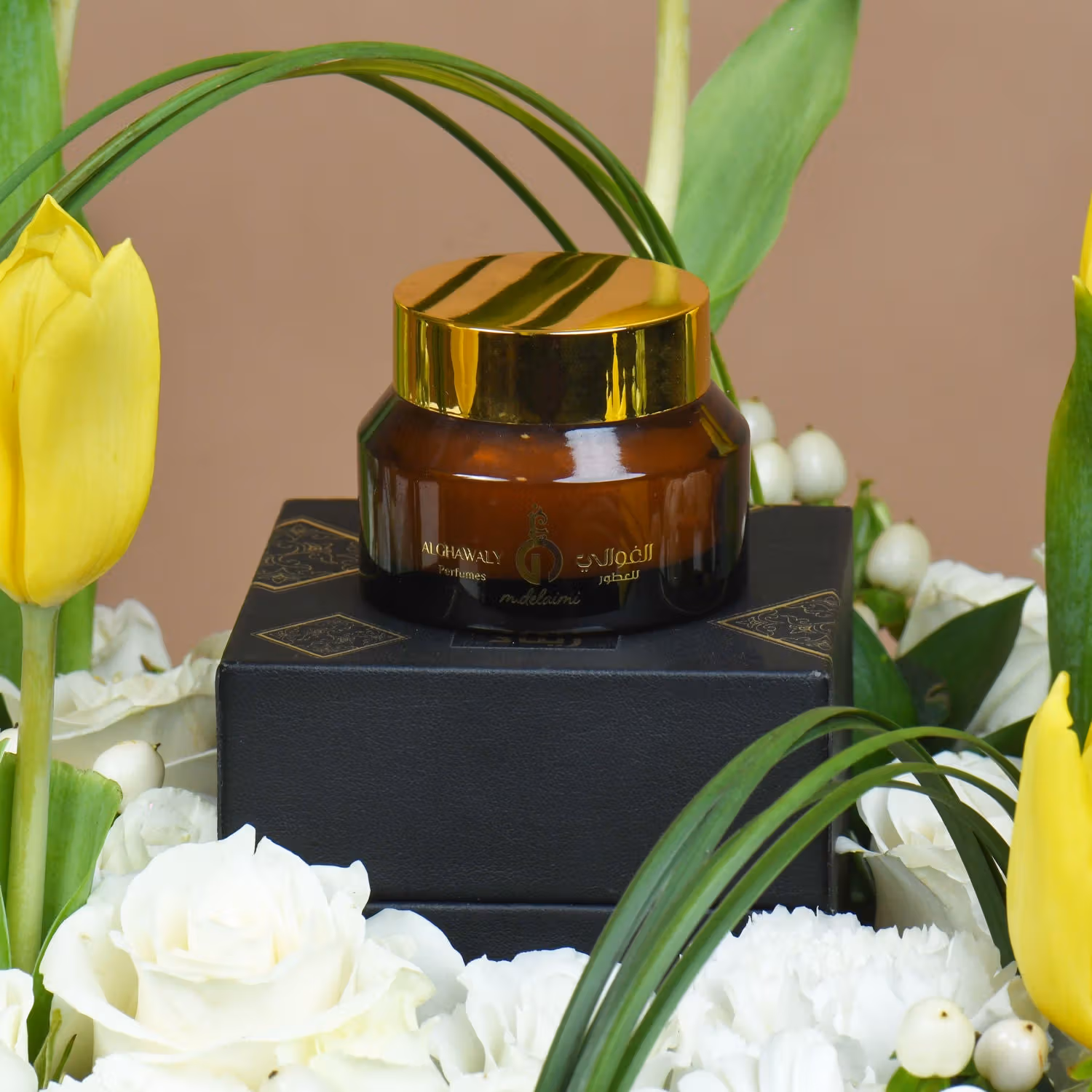 Tulips Arrangement with Solid Perfume