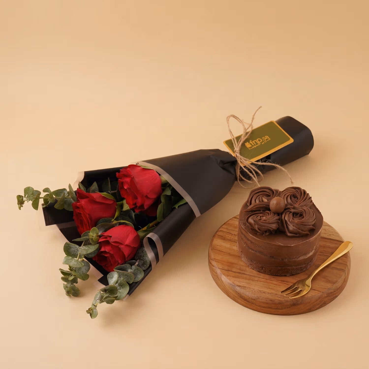 Red Roses n Cake Love Combo - With Flowers