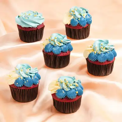 Delicious Red Velvet Muffin Sponge Cupcakes - 6 Pcs