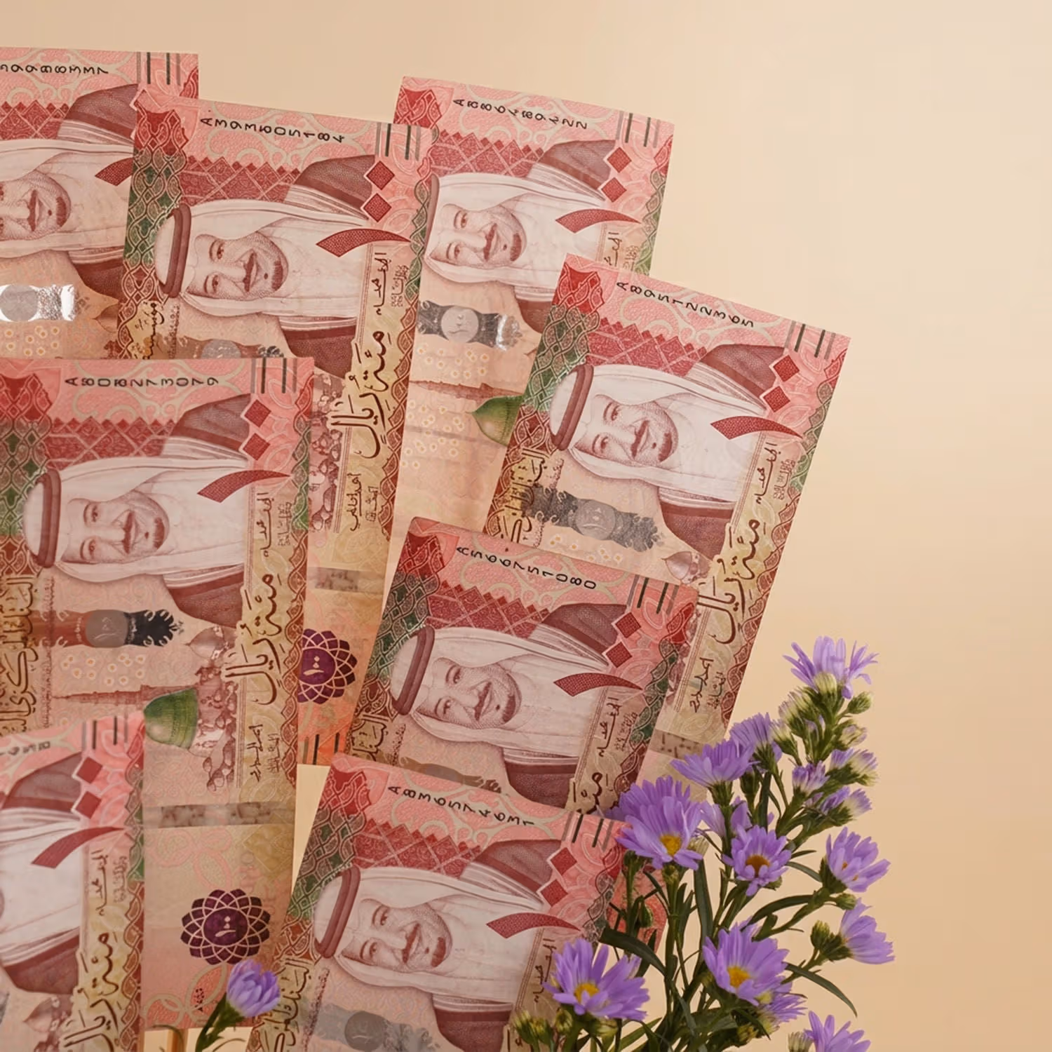 تنسيق ورد أستر مع 1200 ريال