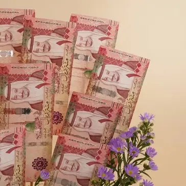 تنسيق ورد أستر مع 1200 ريال