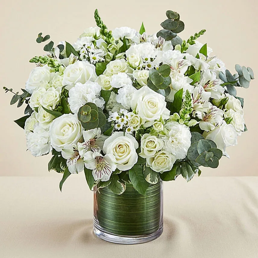 Glamorous White Flowers Vase