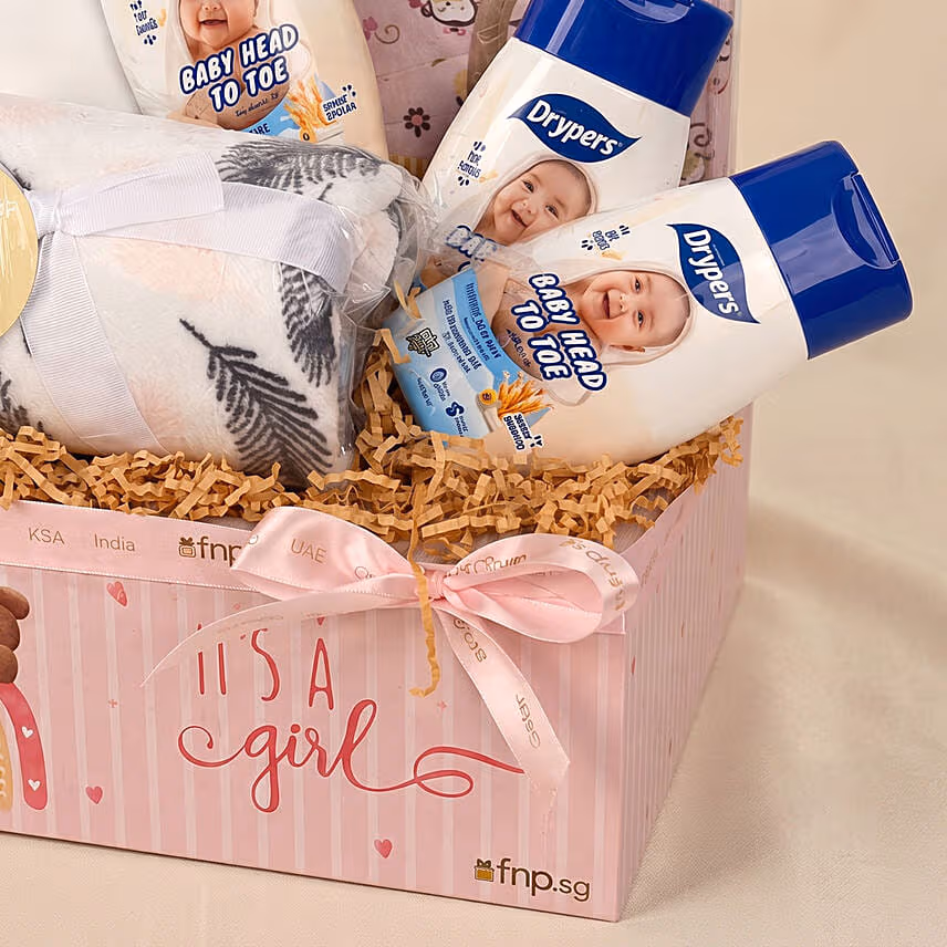 It's a Girl Baby Care Hamper