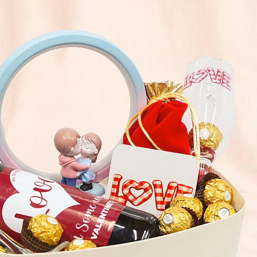 Love Moments Valentine Day Hamper