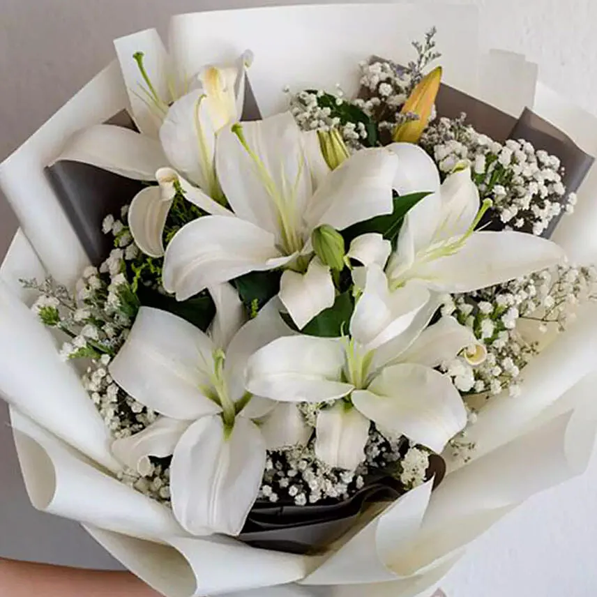 Charming White Lilies Bouquet With Chocolate Cake