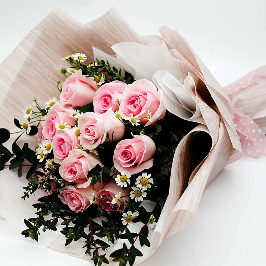 Titanic Rose Chamomile Love Bouquet For Valentines