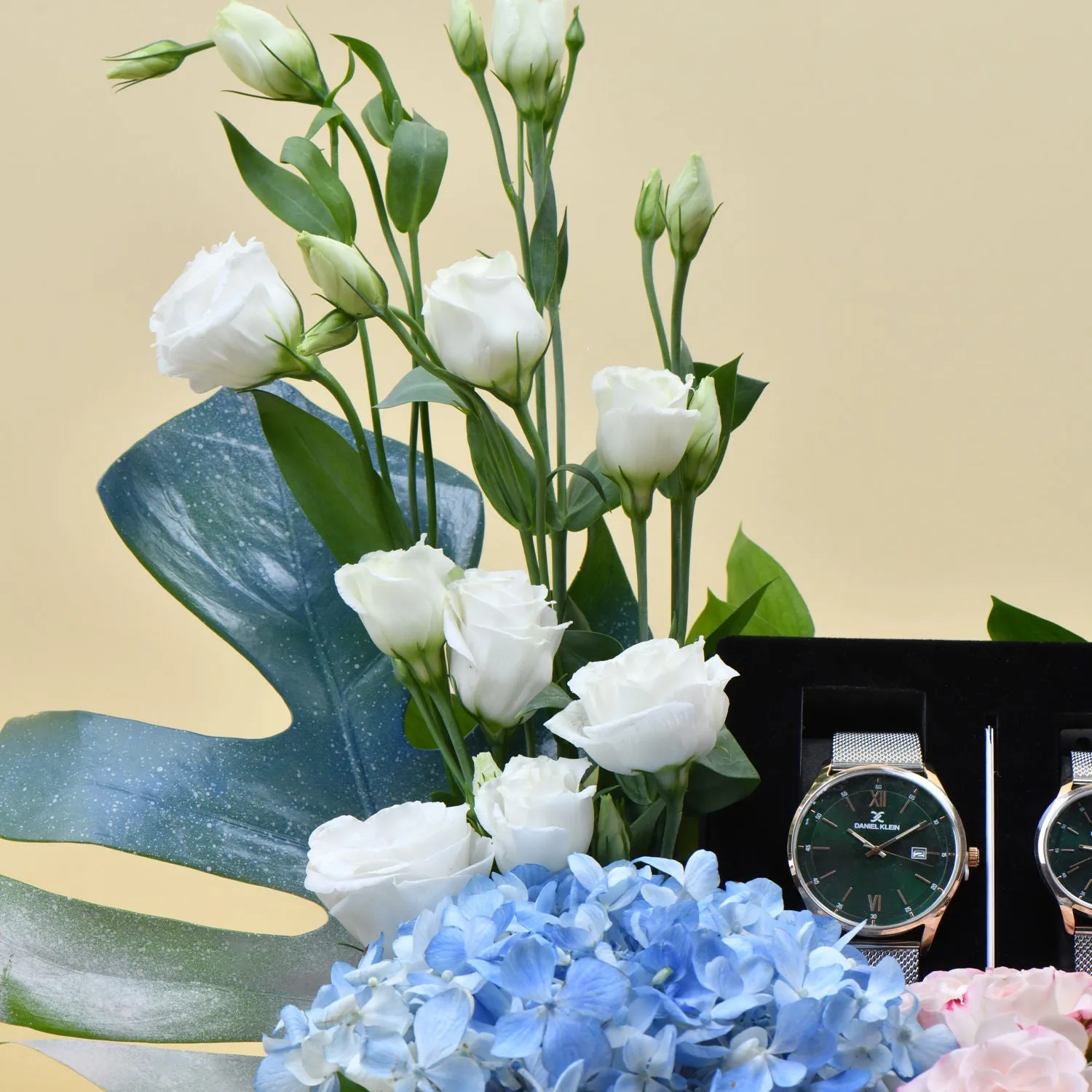 Floral Gift Arrangement for Couple