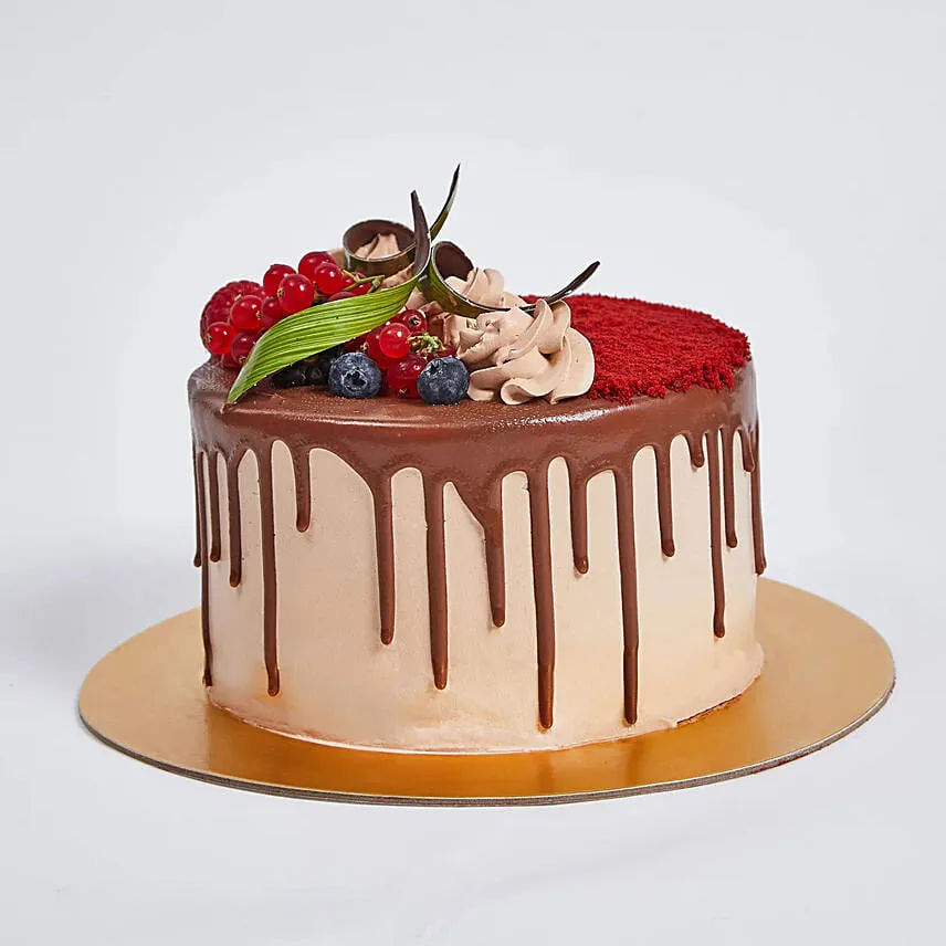 Chocolaty Red Velvet Eggless Cake 12 Portion