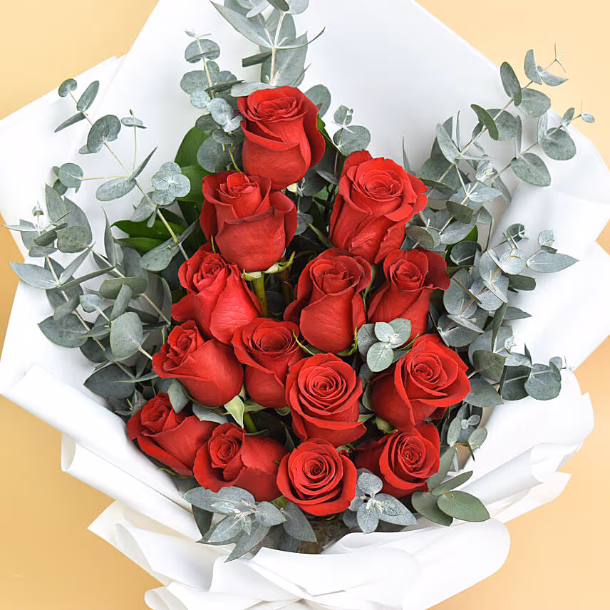 15 Red Roses And Million Smiles With Cake For Valentines