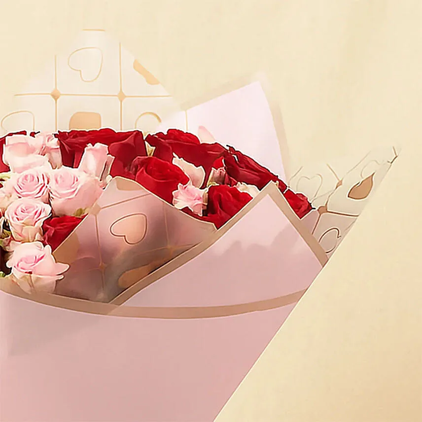 Elegant Duo of Roses Bouquet for Valentine's Day