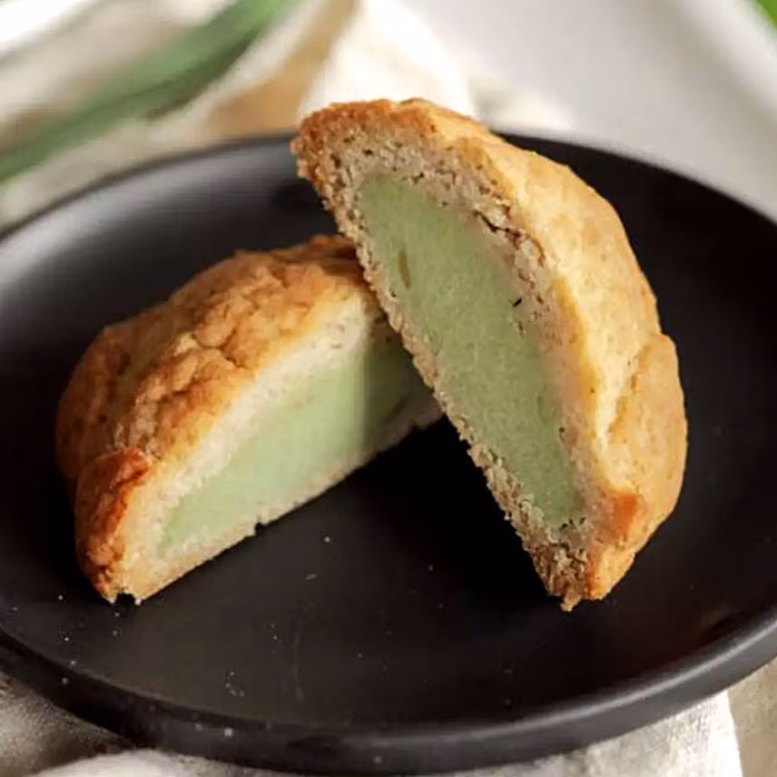 Keto Pandan Mooncake