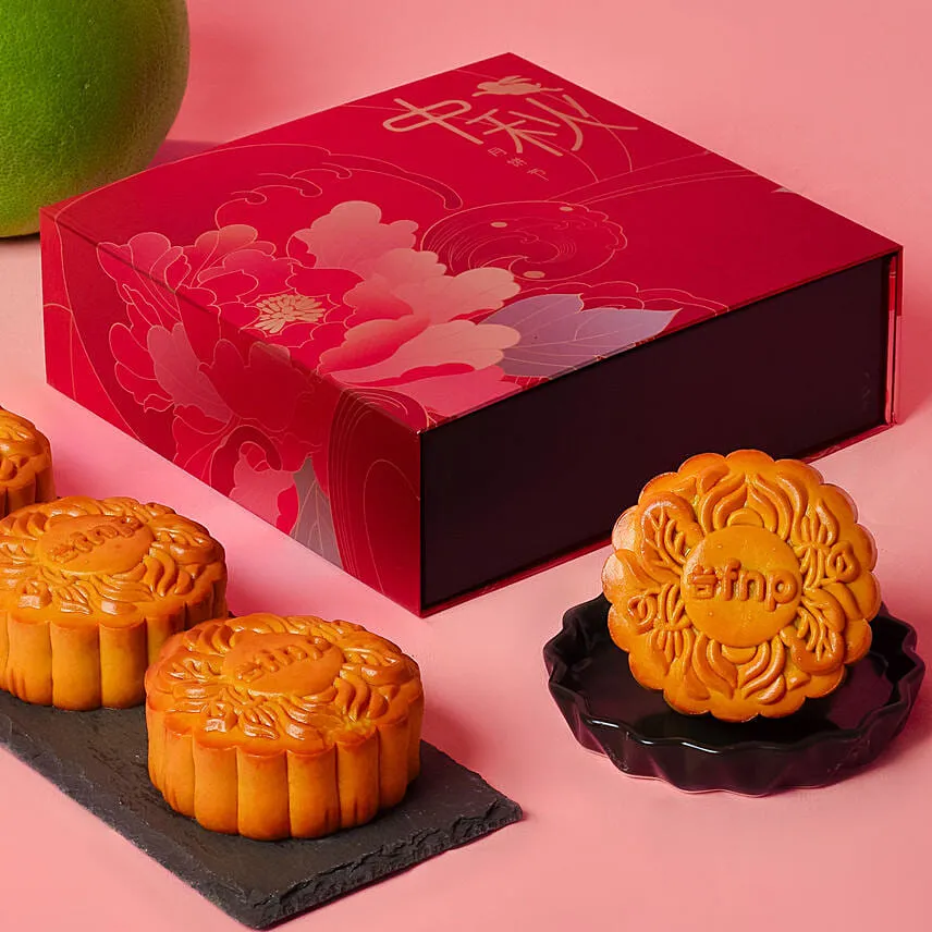 Pure White Lotus Paste Mooncakes And Pomelo