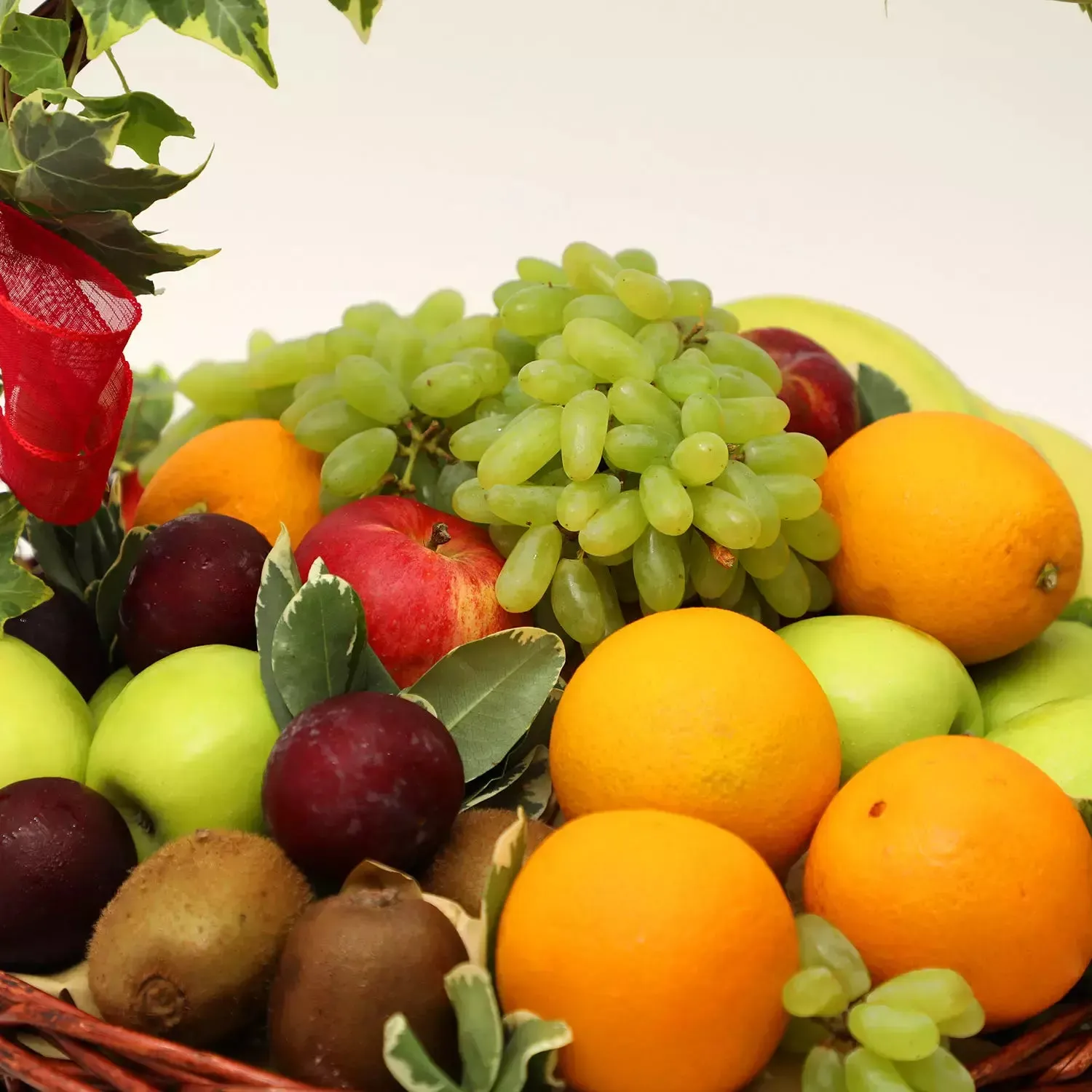 Nature's Gift Mix Fruit Basket 