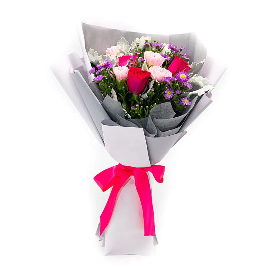 Dignifed Mixed Flowers Bouquet