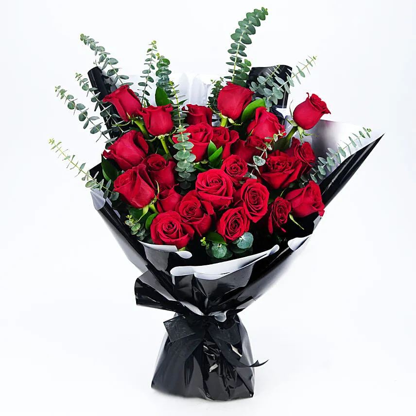 24 Roses Bouquet With Teddy