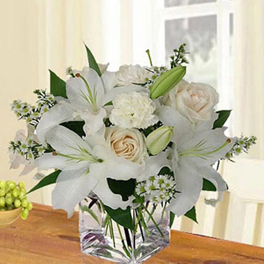Attractive Birthday Bloom with Cake