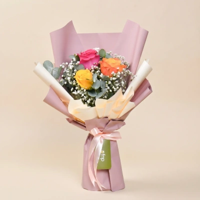 باقة أنيقة من الورود الملونة الزاهية - هدية مثالية لأي مناسبة