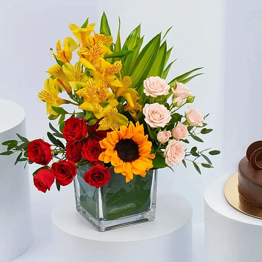 Mix Flowers and Chocolate Fudge Combo