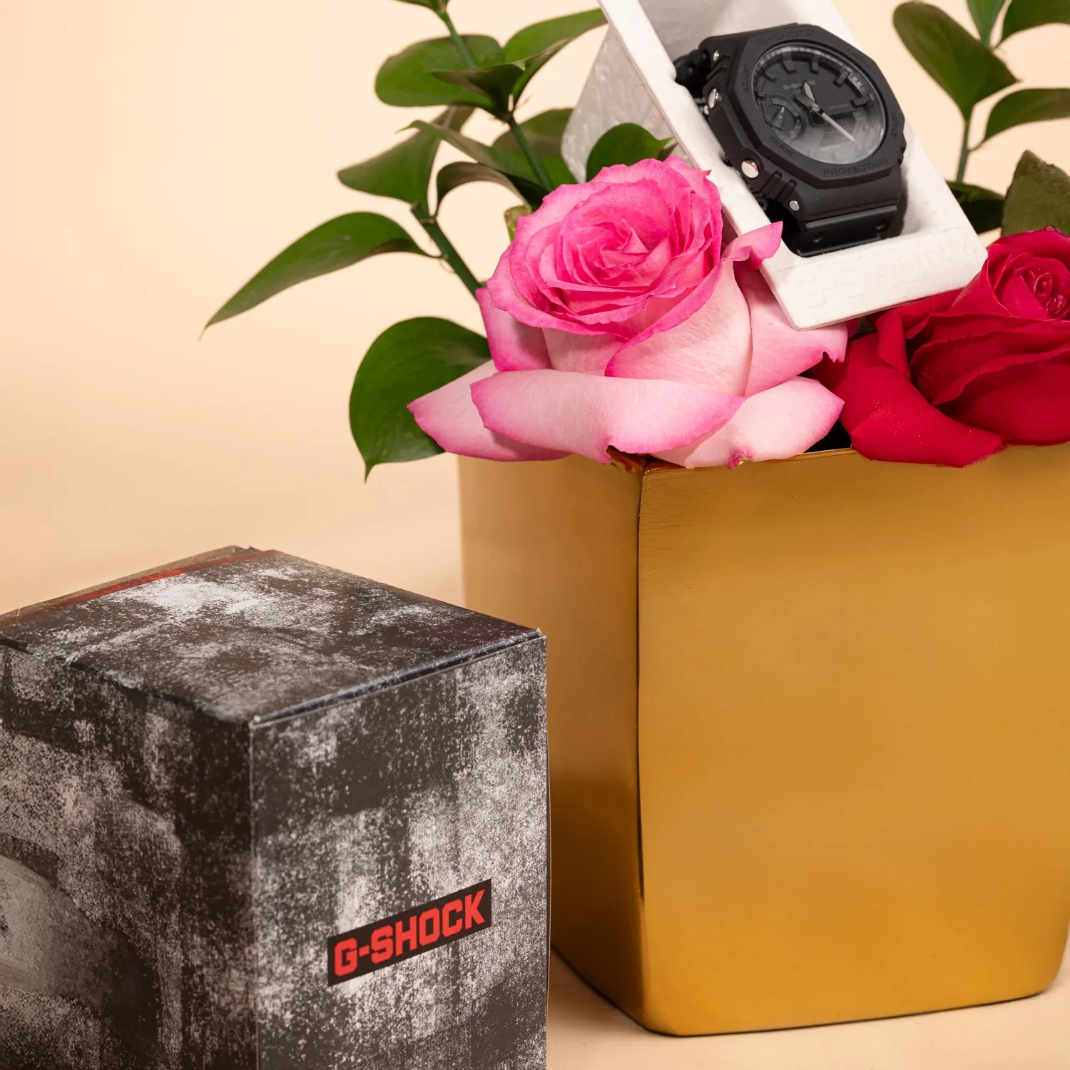 Casio G-Shock Men's Analog Digital Watch with Elegant Pink & Red Rose Arrangement