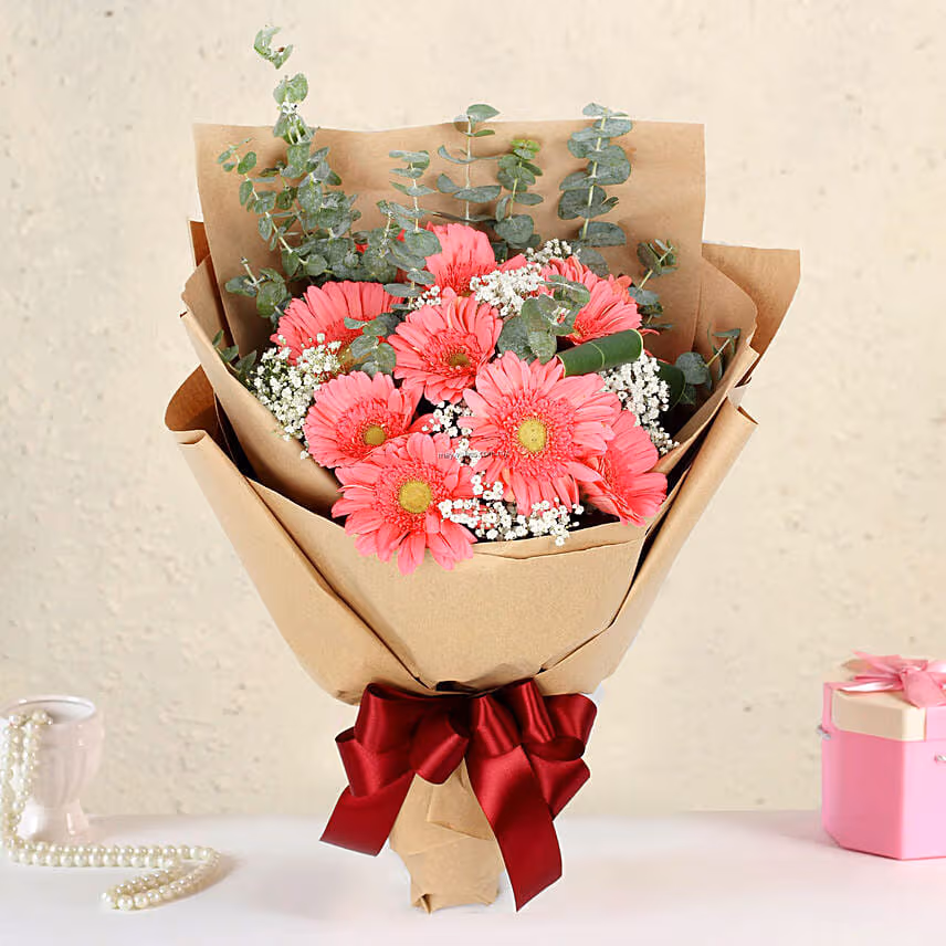 Gracious Gerberas Bouquet With Chocolate Cake