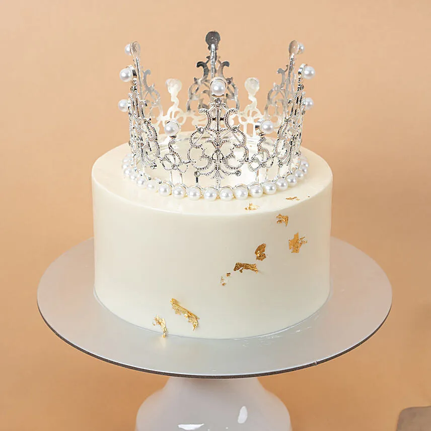Minimalist Tiara Cake