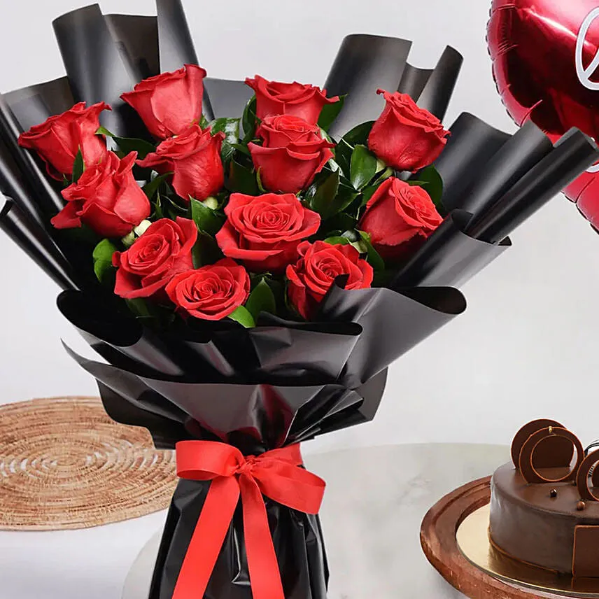 Red Roses & Fudge Cake Love