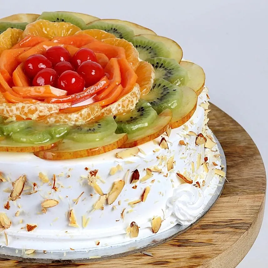 Creamy Vanilla Fruit Cake
