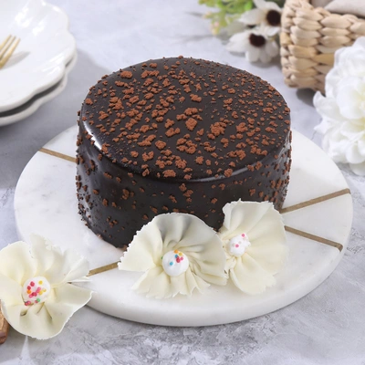 Luxurious Bento Chocolate Temptation Cake - 250g Delight for Two