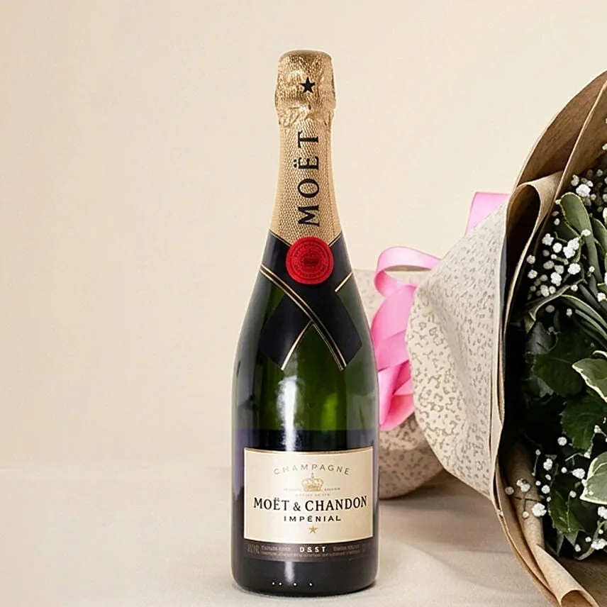 Roses Bouquet With Moet Champagne