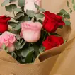 بوكيه ورد احمر ووردي - غلاف جوت طبيعي