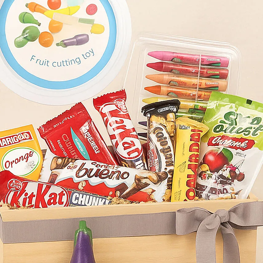 Playset Colors and Chocolate Hamper for Kids