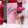صندوق ورود الحب الفاخر مع عطر جيس جيرل