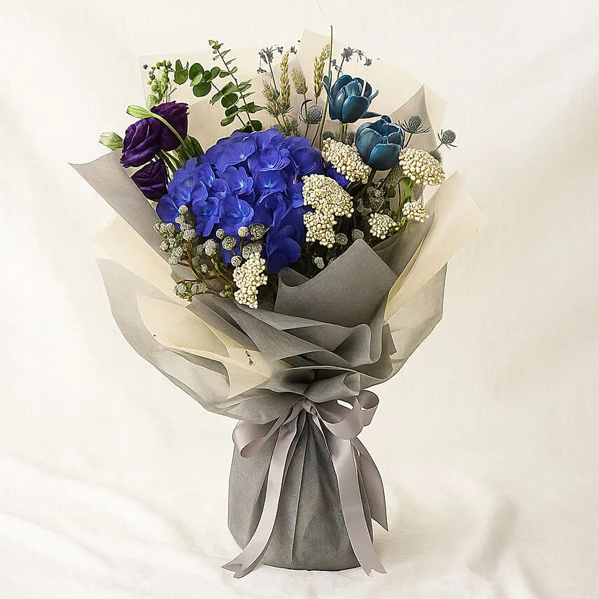 Charismatic Mixed Flowers Bouquet