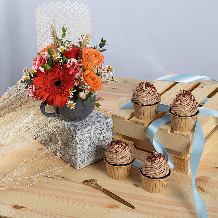 Flowers arrangment with Chocolate Cupcakes