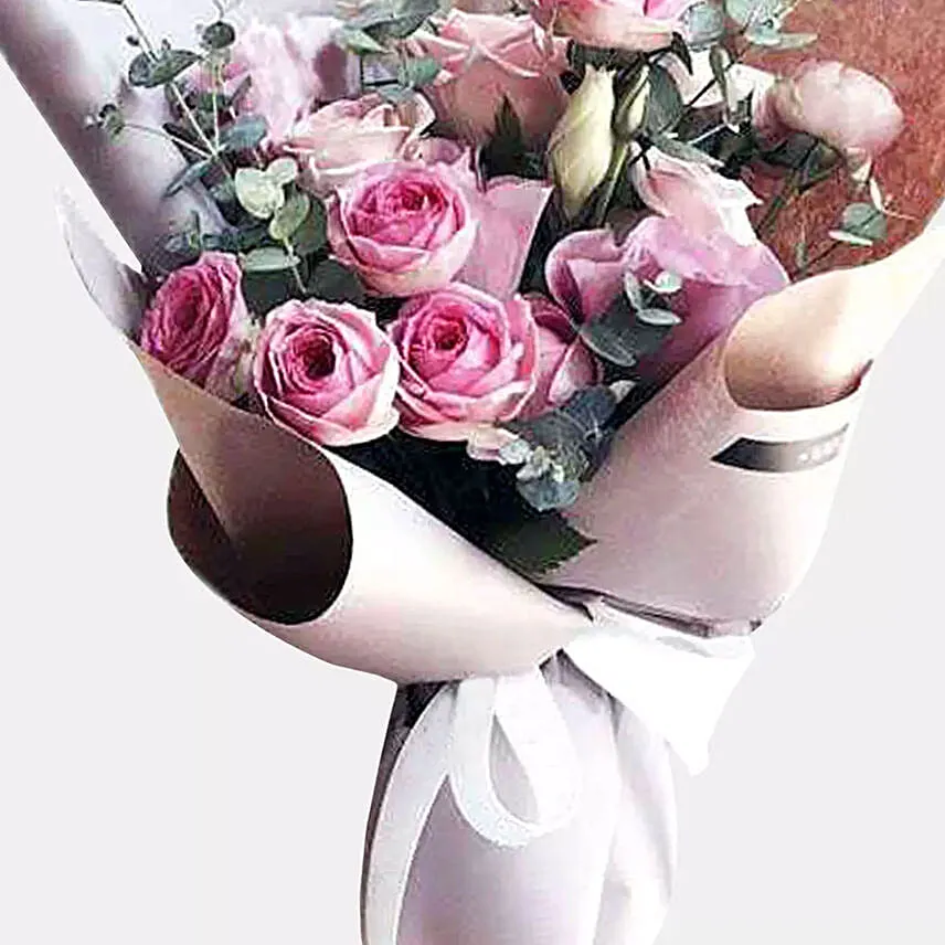 15 Pink Roses Bouquet With Ferrero Rocher