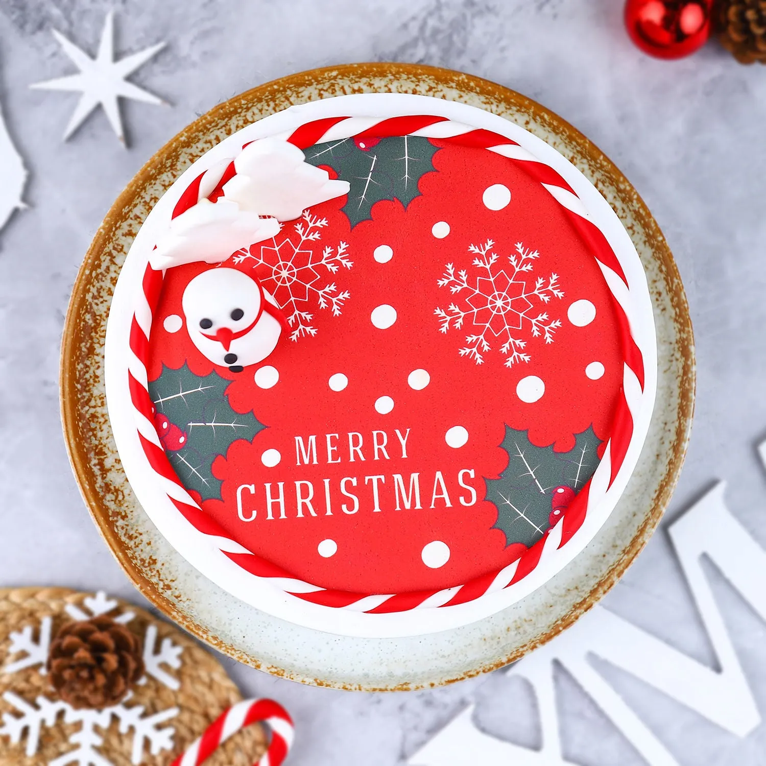 Delightful Snowy Christmas Chocolate Cake - Perfect for Festive Gatherings