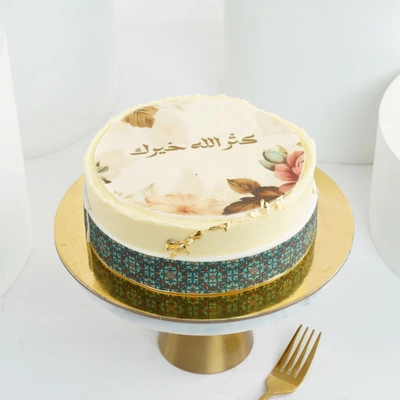 Elegant Red Velvet Cake with Floral Engraving - 500gm