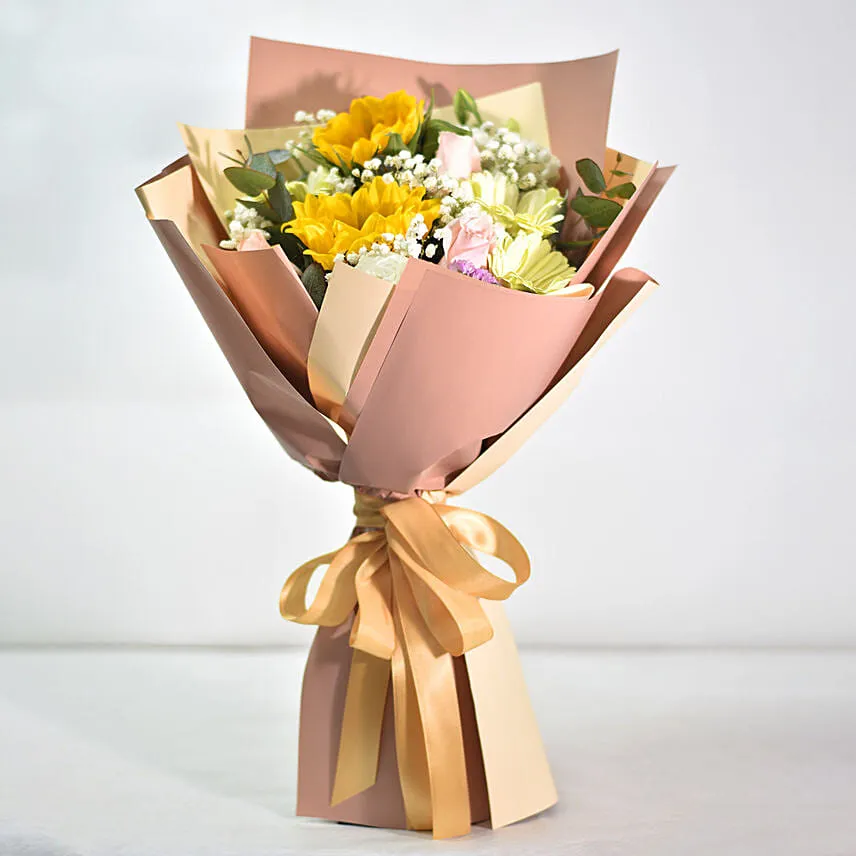 Premium Mixed Flowers Bouquet With Birthday Balloons