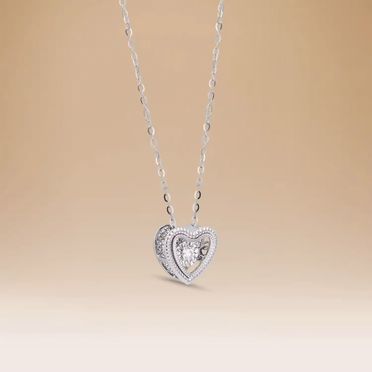 Omnia Heart Aura Necklace with 18K Gold & Diamond